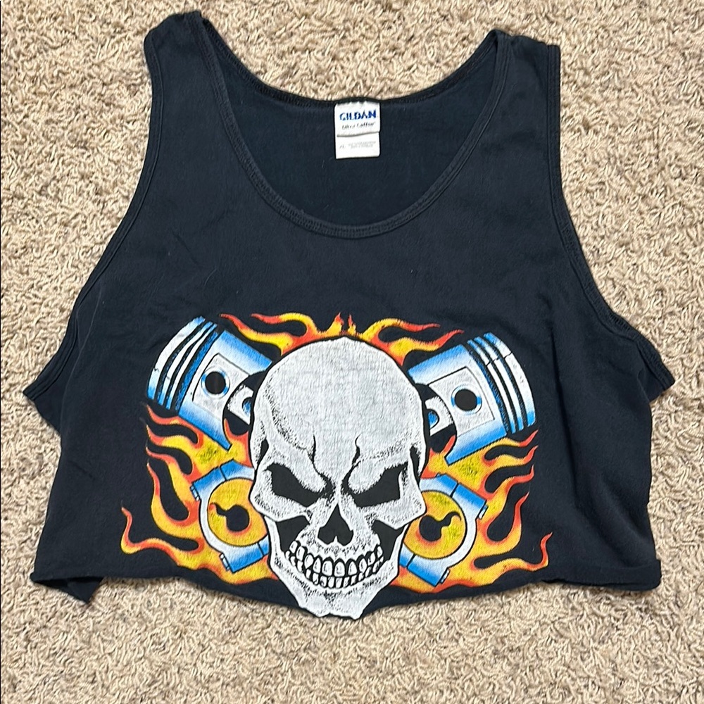 Gildan Black Skull Graphic Crop Top